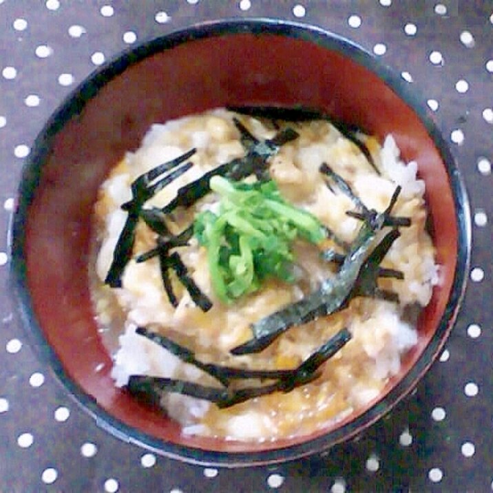 親子丼の菜の添え